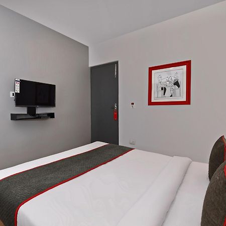 Townhouse Function Inn Near Chaudhary Charan Singh International Airport لاكناو المظهر الخارجي الصورة