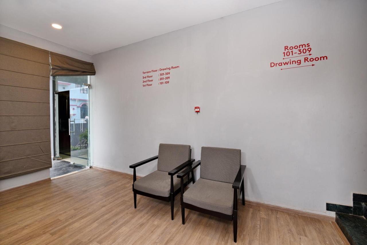 Townhouse Function Inn Near Chaudhary Charan Singh International Airport لاكناو المظهر الخارجي الصورة