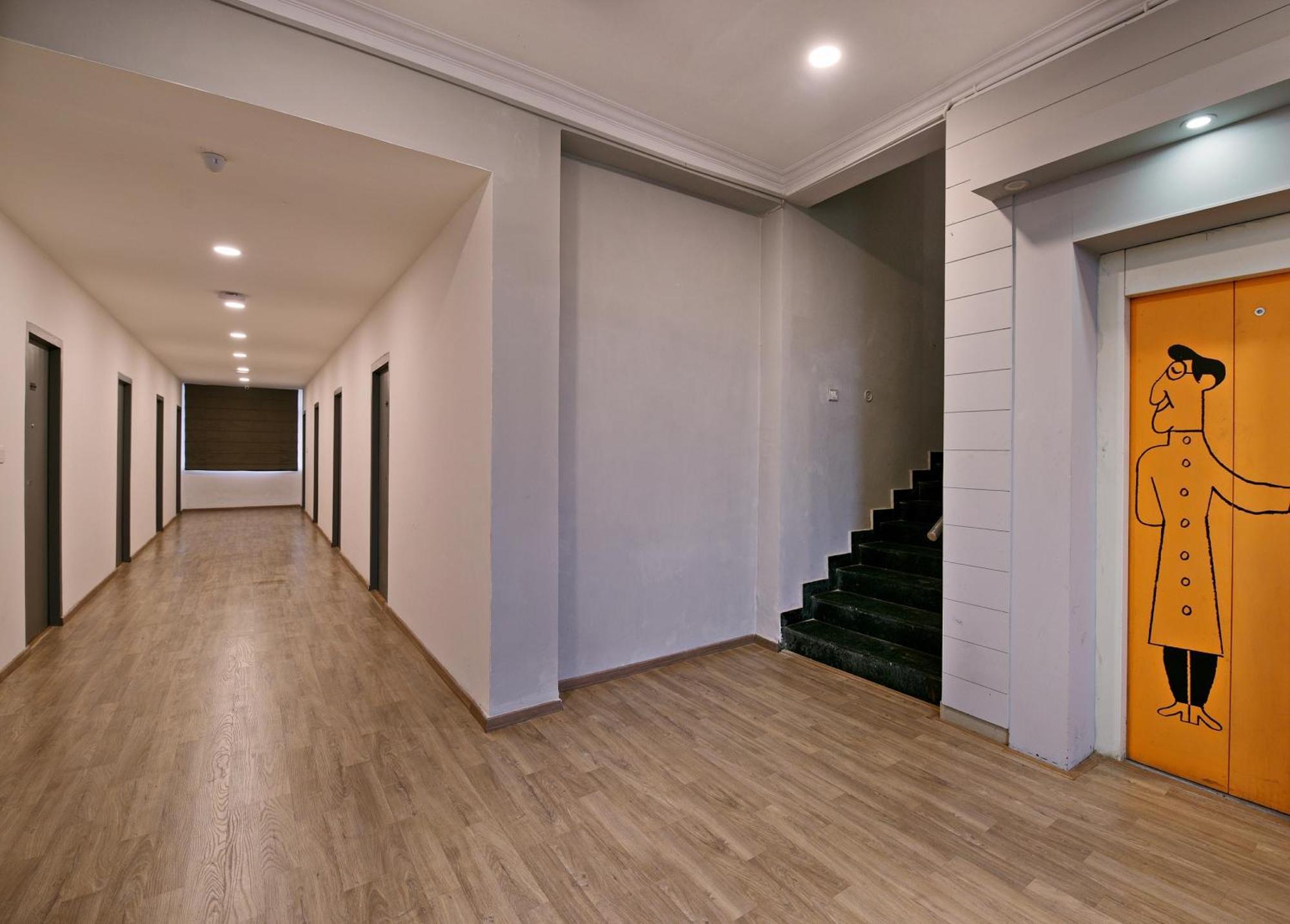 Townhouse Function Inn Near Chaudhary Charan Singh International Airport لاكناو المظهر الخارجي الصورة